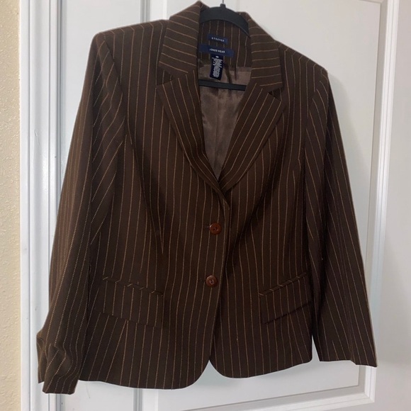 Kim Rogers Jackets & Blazers - Blazer and button down pencil skirt